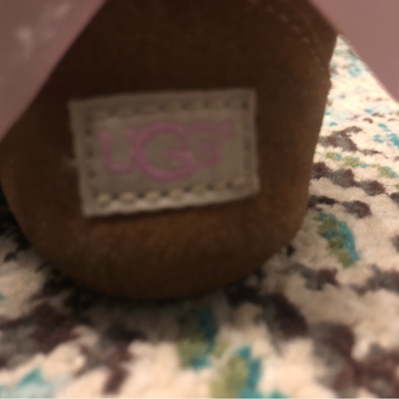 UGG Kids Brown Boots with Pink Ribbon - Picture 4 of 5